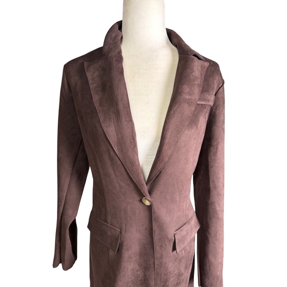 Sold - Picture 2 of 6